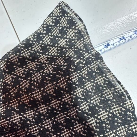 Vintage Y2K Anne Klein Silk Houndstooth Black Knee Length Skirt Size 10‎ Witchy - Picture 11 of 11